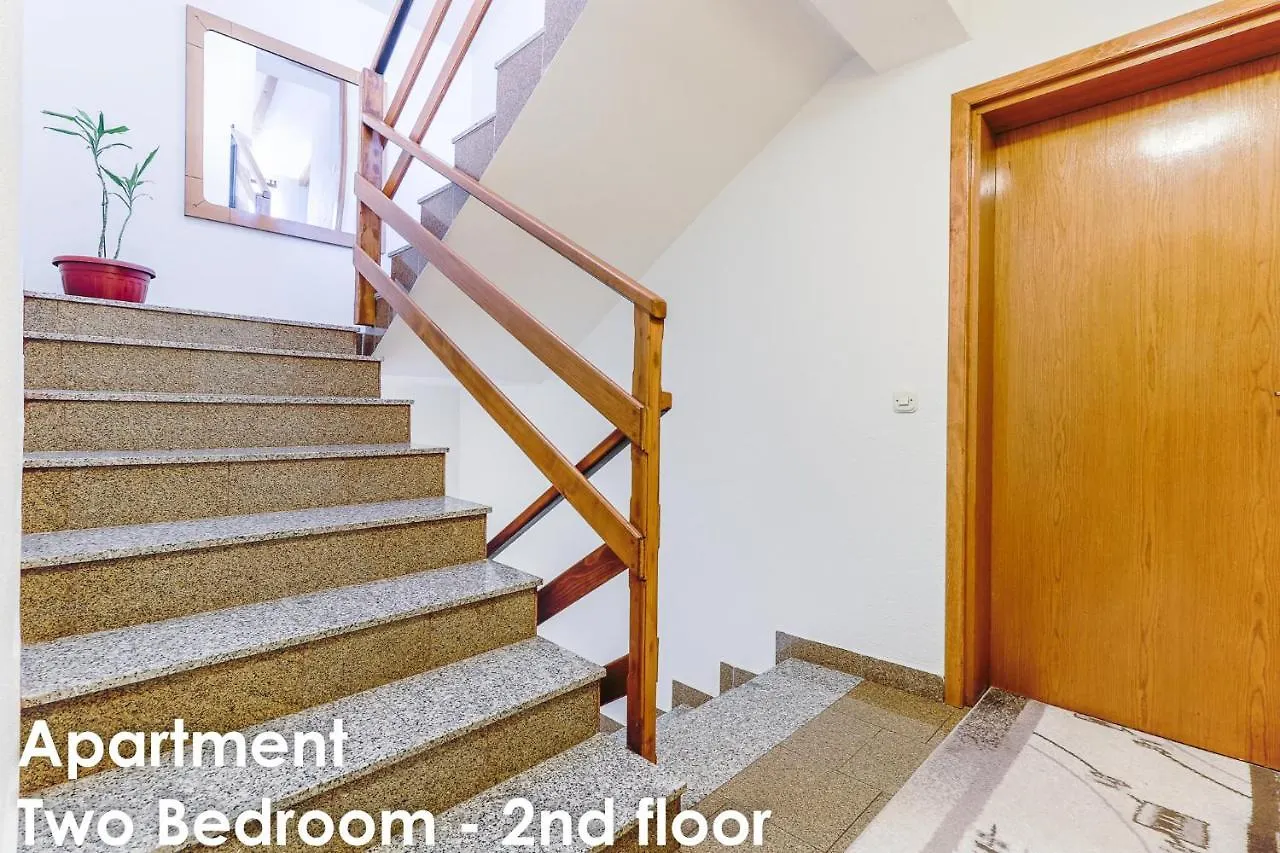 Relax Apartments - Big Terace & Grill Vrsar